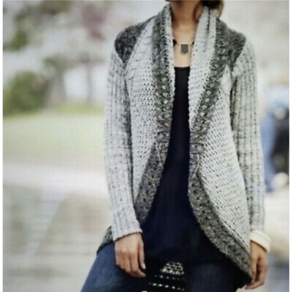 CAbi Shadow Circle Cardigan Sweater size small - Picture 3 of 14